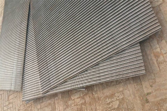 3 - le fil de cale d'épaisseur de 12mm râpant la grille plate lambrisse SS304L pour la filtration